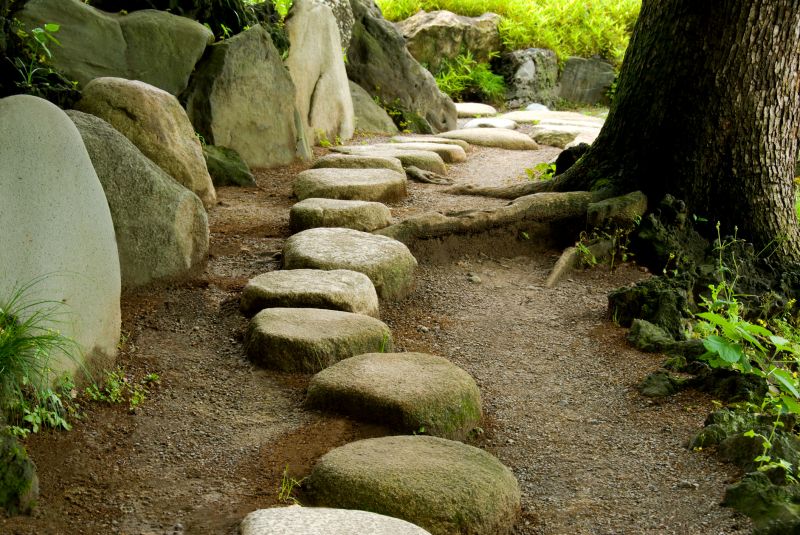 Flagstone Pathway Installation